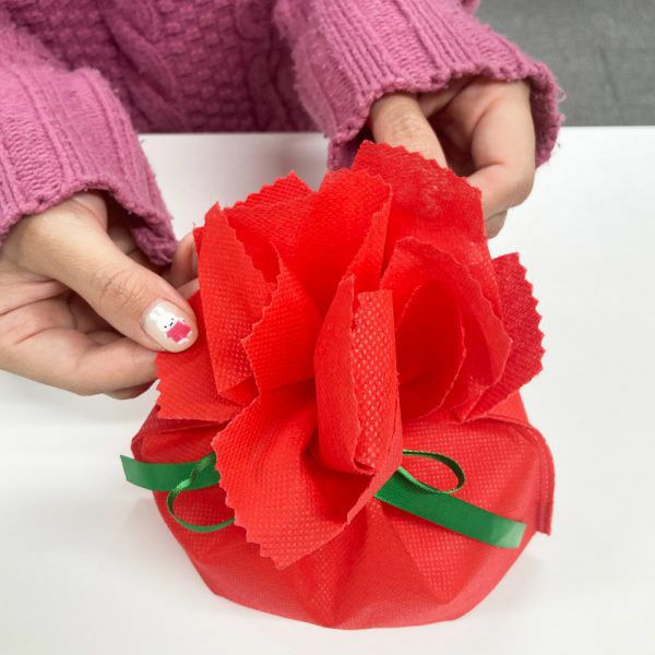 カーネーション巾着　20枚入～｜ラッピング資材の仕入れならラッピングの森