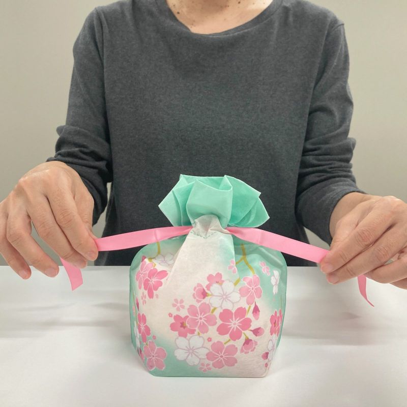 ラッピング｜【春ギフト】巾着（特小）桜びより柄｜不織布ラッピング袋｜20枚入～
