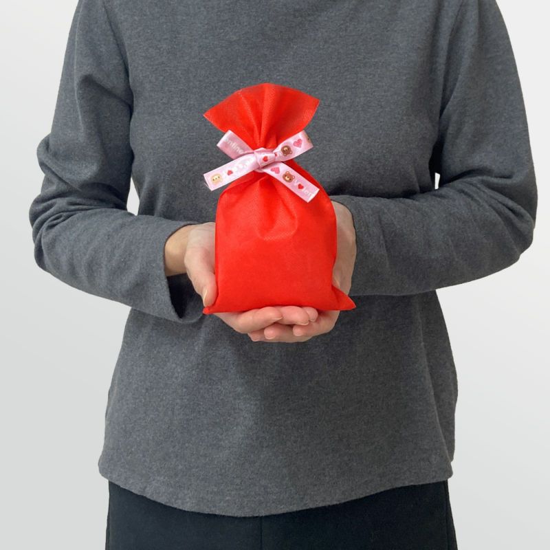 ラッピング｜【バレンタイン】ソフトバッグ2穴リボン（S2）ベアー柄｜薄手｜不織布包装袋｜20枚入